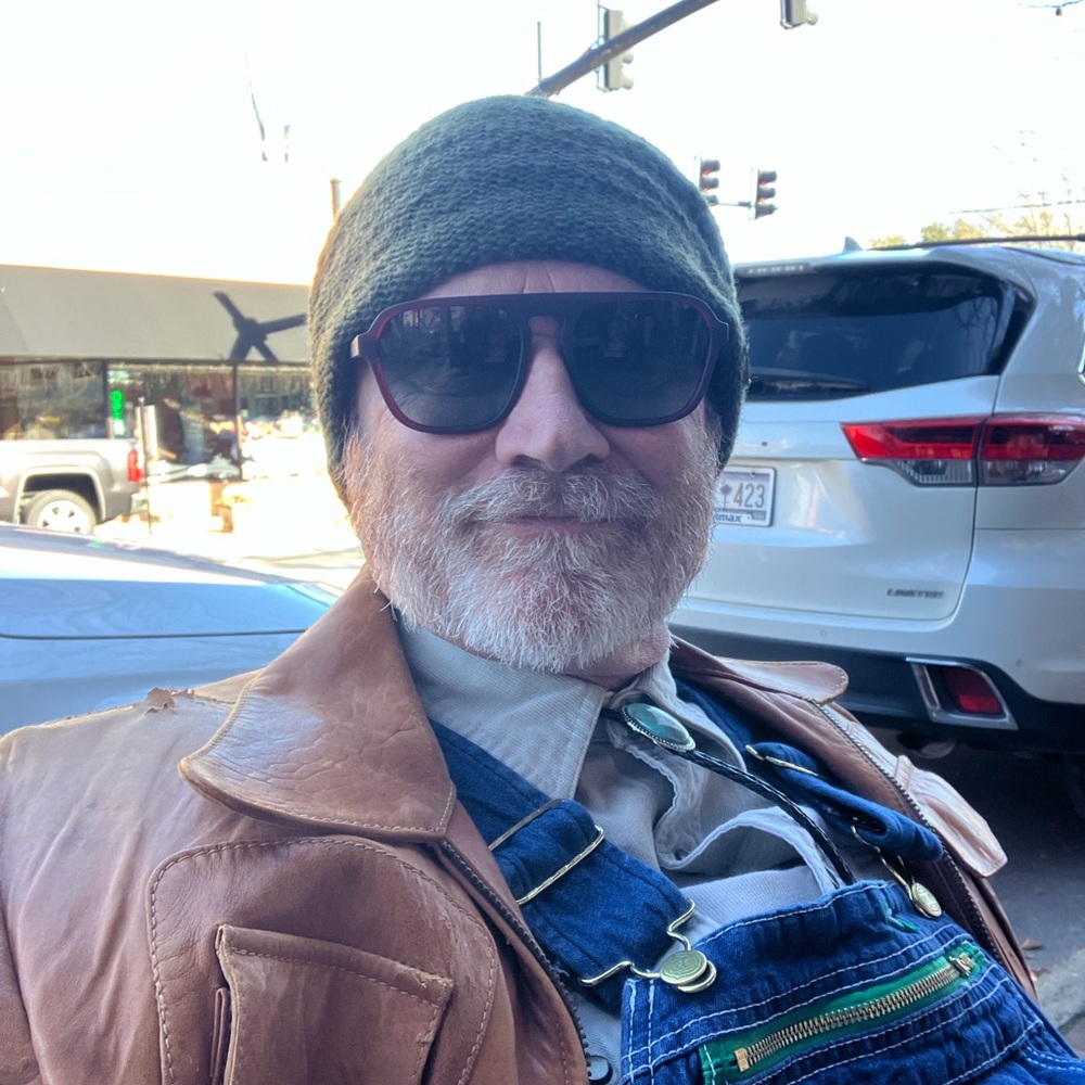 Meet your Posher, Dickie